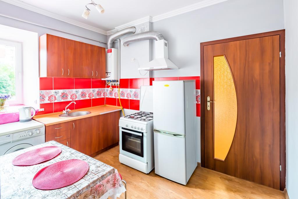 Rainbow Apartment Near Rynok Sq Lviv Exterior foto